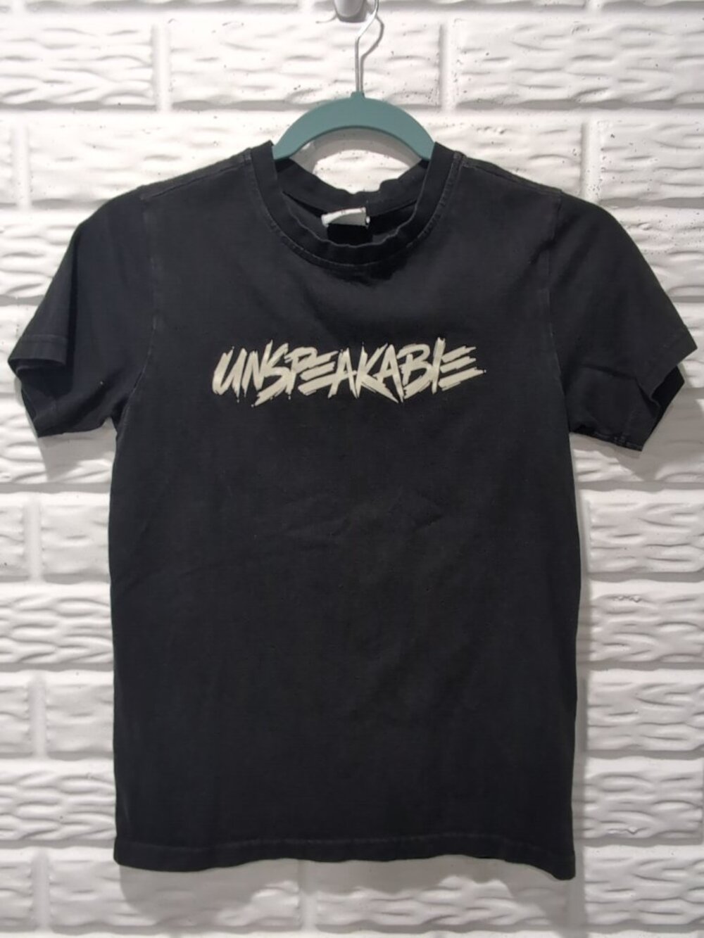 Unspeakable Youth L Black Short Sleeve T-Shirt Glow In The Dark Offical Gamer